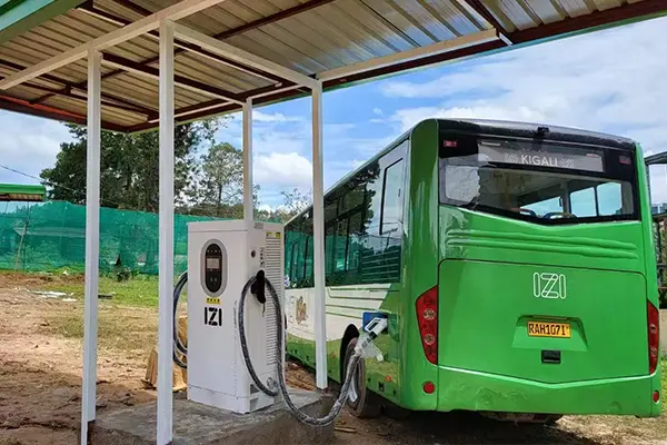 AMPPAL DC gyorstöltési projekt IZI elektromos buszokhoz Ruandában